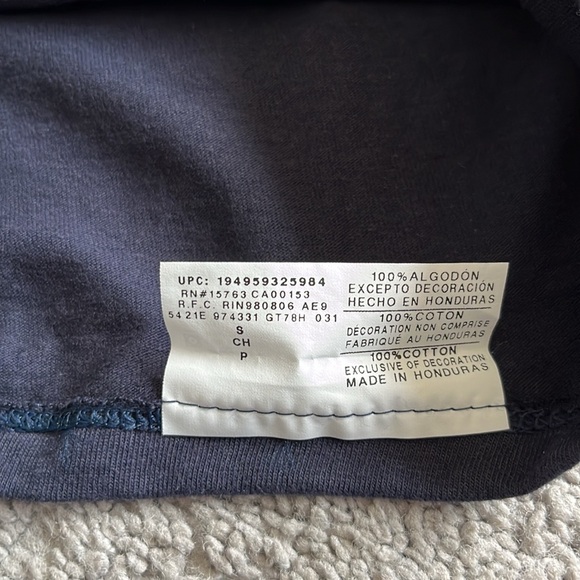 Men’s champion graphic long sleeve tees - Picture 6 of 7